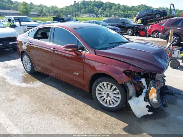 3FA6P0PU3GR327958 2016 FORD FUSION - Image 1