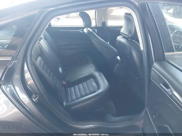 3FA6P0PU3HR105647 2017 FORD FUSION - Image 8