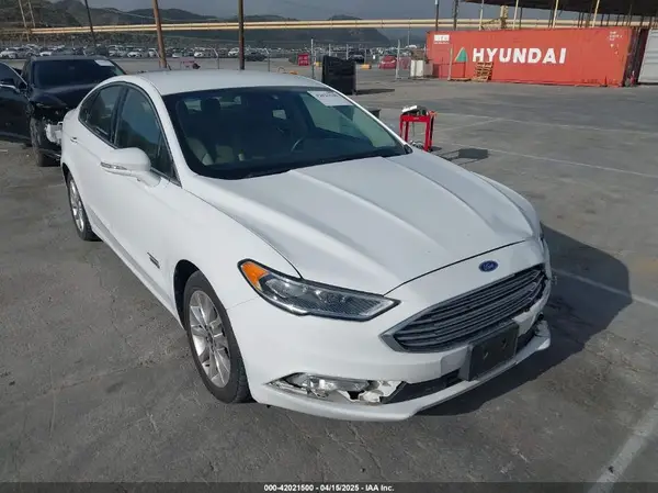 3FA6P0PU3HR110301 2017 FORD FUSION - Image 1