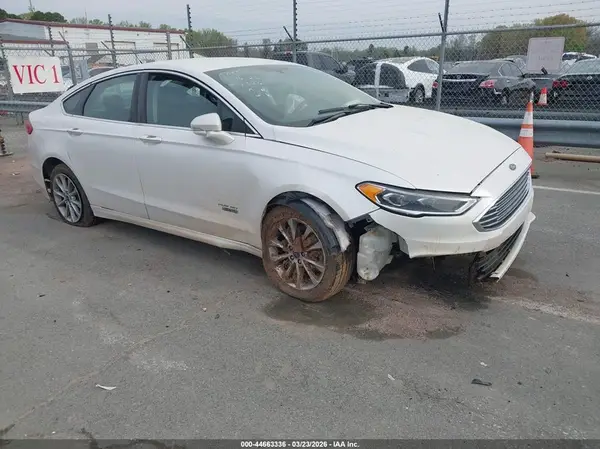 3FA6P0PU3HR186326 2017 FORD FUSION - Image 1