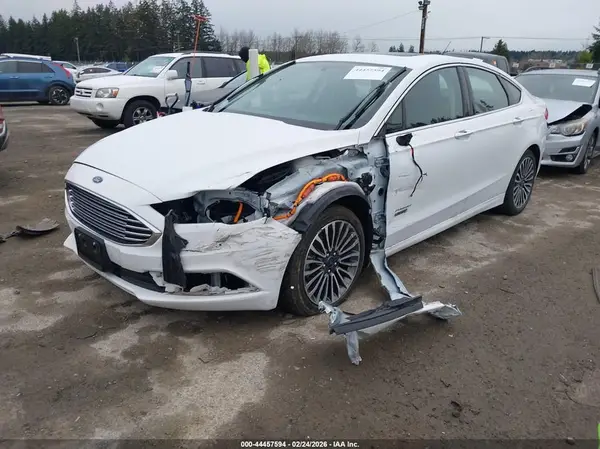 3FA6P0PU3JR193749 2018 FORD FUSION - Image 2