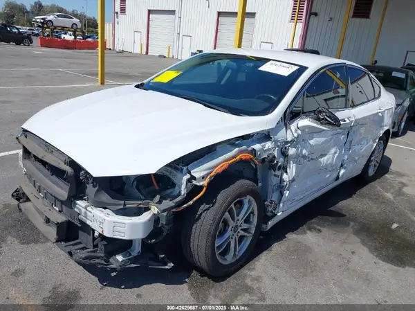 3FA6P0PU3JR204541 2018 FORD FUSION - Image 2