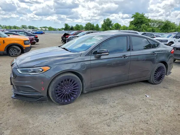 3FA6P0PU3JR258325 2018 FORD FUSION - Image 1