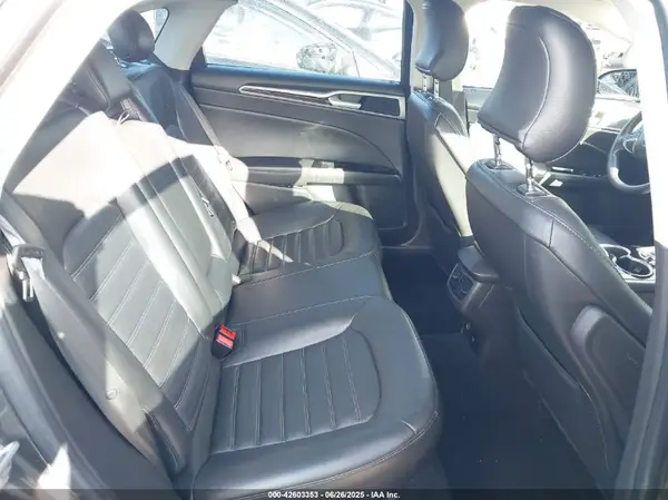 3FA6P0PU4GR402991 2016 FORD FUSION - Image 8