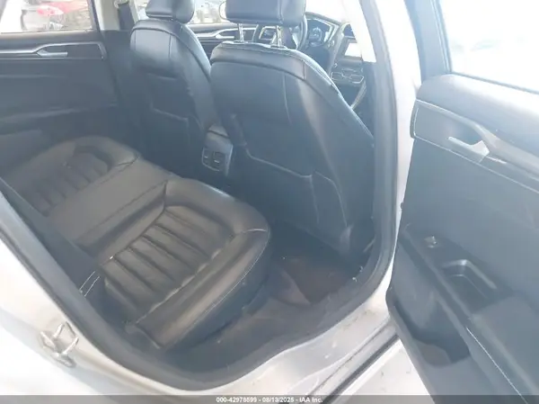 3FA6P0PU4HR229264 2017 FORD FUSION - Image 8