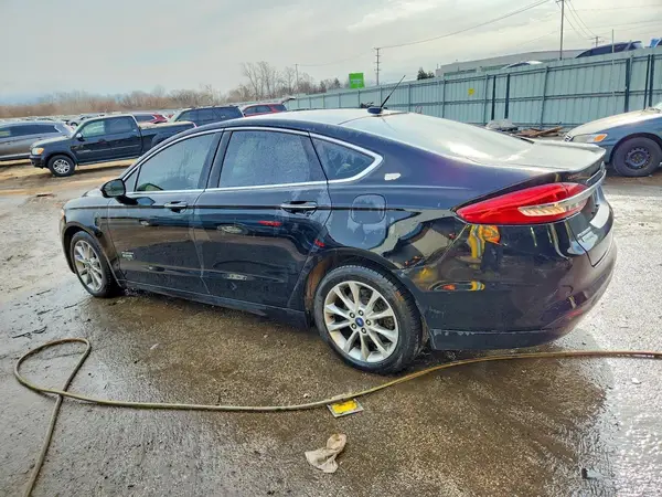 3FA6P0PU4HR246100 2017 FORD FUSION - Image 2