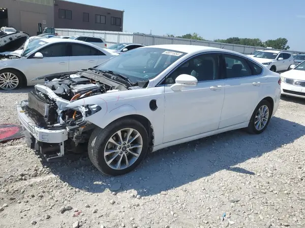 3FA6P0PU4HR376748 2017 FORD FUSION - Image 1