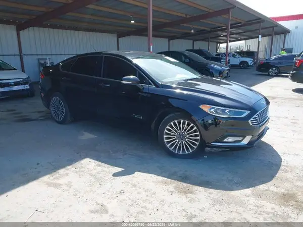 3FA6P0PU4HR380184 2017 FORD FUSION - Image 1