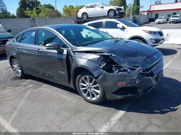 3FA6P0PU4JR143331 2018 FORD FUSION - Image 1