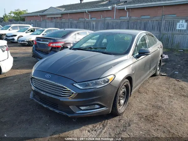3FA6P0PU4JR227942 2018 FORD FUSION - Image 2