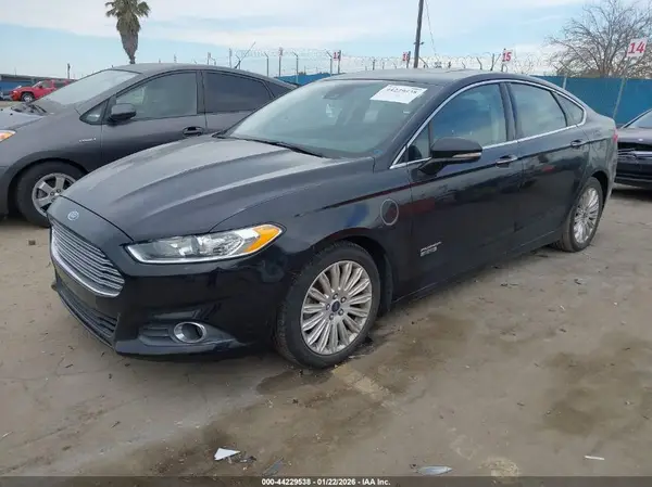 3FA6P0PU5GR115269 2016 FORD FUSION - Image 2