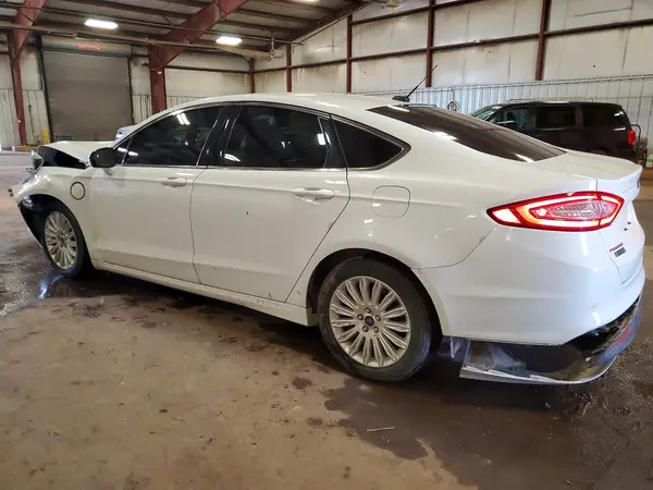 3FA6P0PU5GR131844 2016 FORD FUSION - Image 2