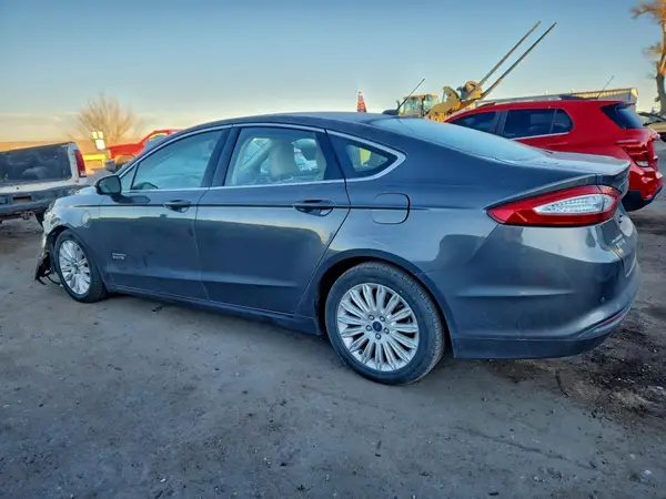 3FA6P0PU5GR216263 2016 FORD FUSION - Image 2
