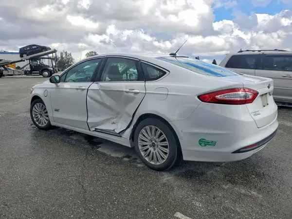 3FA6P0PU5GR229806 2016 FORD FUSION - Image 2