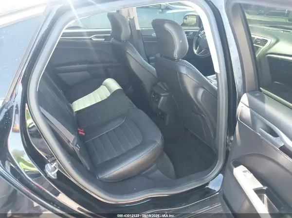 3FA6P0PU5GR305041 2016 FORD FUSION - Image 8