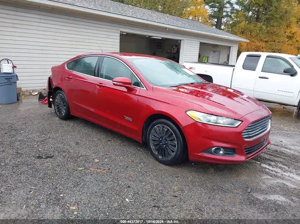 3FA6P0PU5GR324379 2016 FORD FUSION - Image 1