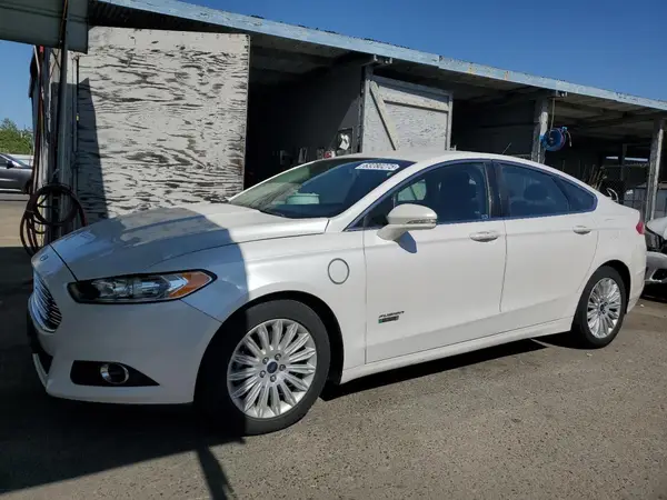 3FA6P0PU5GR327587 2016 FORD FUSION - Image 1