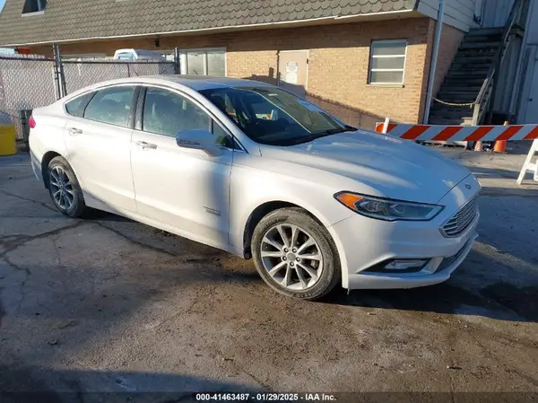 3FA6P0PU5HR153750 2017 FORD FUSION - Image 1