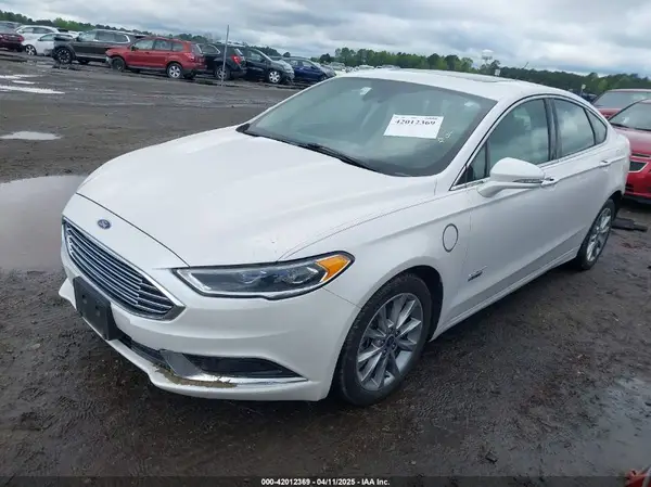 3FA6P0PU5JR135304 2018 FORD FUSION - Image 2