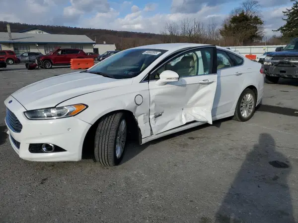 3FA6P0PU6GR190403 2016 FORD FUSION - Image 1