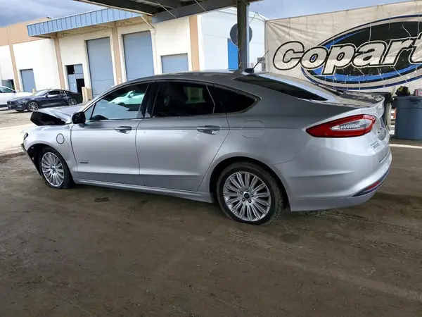 3FA6P0PU6GR195813 2016 FORD FUSION - Image 2