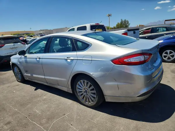 3FA6P0PU6GR211704 2016 FORD FUSION - Image 2