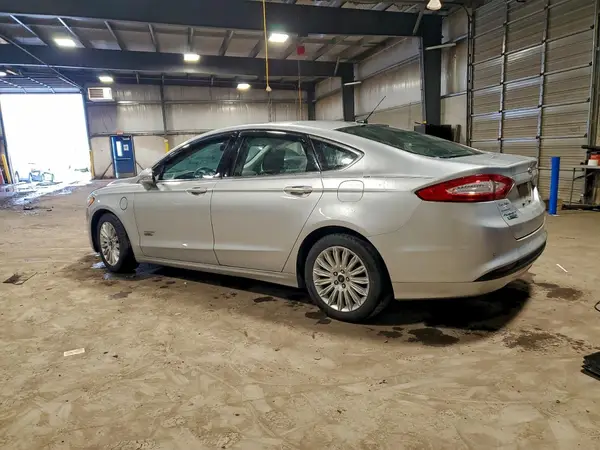 3FA6P0PU6GR393923 2016 FORD FUSION - Image 2