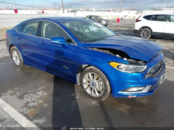 3FA6P0PU6HR379697 2017 FORD FUSION - Image 1