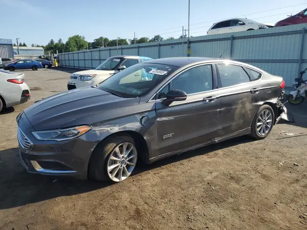 3FA6P0PU6JR105941 2018 FORD FUSION - Image 1