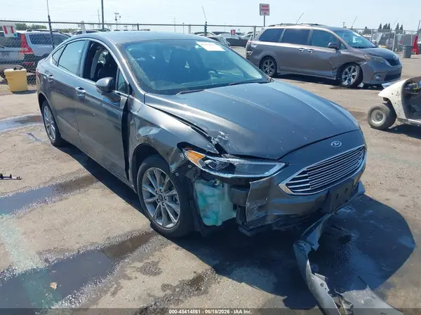 3FA6P0PU6JR110220 2018 FORD FUSION - Image 1