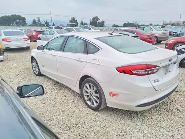 3FA6P0PU6JR246430 2018 FORD FUSION - Image 2