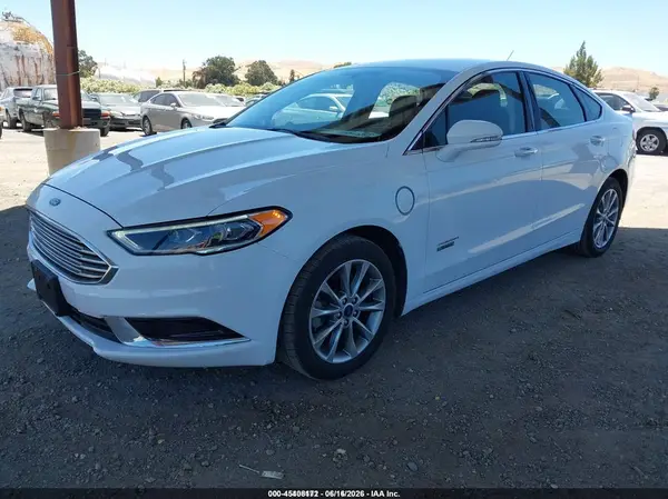 3FA6P0PU6JR273627 2018 FORD FUSION - Image 2