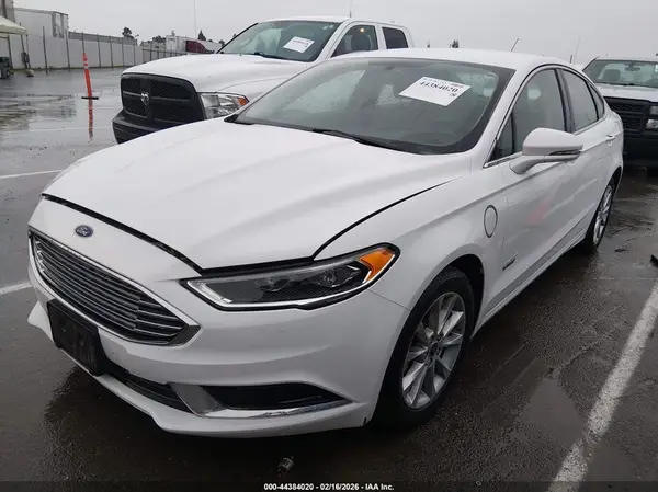 3FA6P0PU6JR273644 2018 FORD FUSION - Image 2