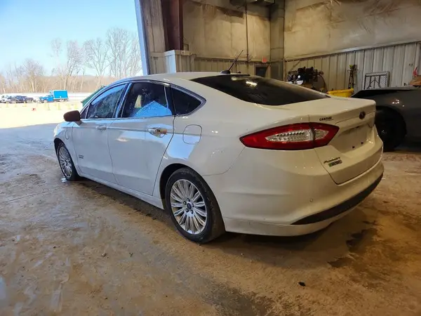 3FA6P0PU7GR111594 2016 FORD FUSION - Image 2