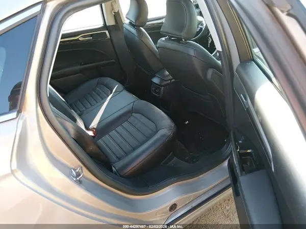 3FA6P0PU7GR196484 2016 FORD FUSION - Image 8