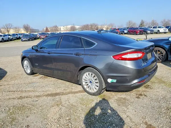 3FA6P0PU7GR305915 2016 FORD FUSION - Image 2