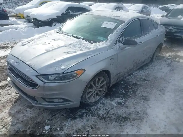 3FA6P0PU7HR173577 2017 FORD FUSION - Image 2