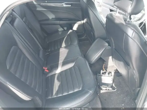 3FA6P0PU7HR173577 2017 FORD FUSION - Image 8