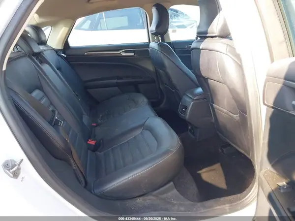 3FA6P0PU7HR208991 2017 FORD FUSION - Image 8