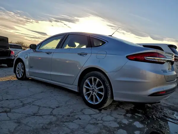 3FA6P0PU7HR284131 2017 FORD FUSION - Image 2