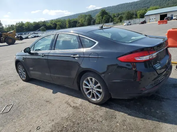 3FA6P0PU7HR327754 2017 FORD FUSION - Image 2