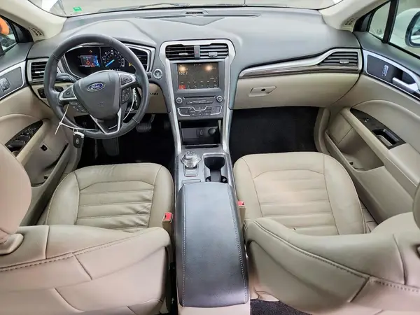 3FA6P0PU7HR380566 2017 FORD FUSION - Image 8