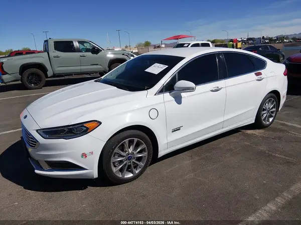 3FA6P0PU7JR123476 2018 FORD FUSION - Image 2