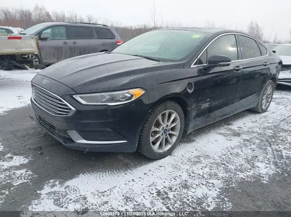 3FA6P0PU7JR227899 2018 FORD FUSION - Image 2