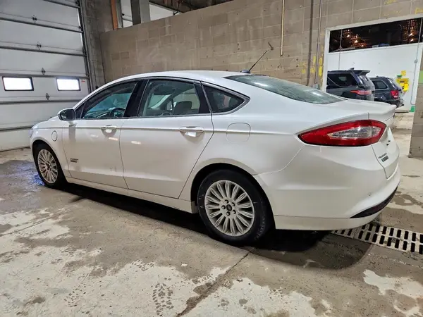 3FA6P0PU8GR193898 2016 FORD FUSION - Image 2