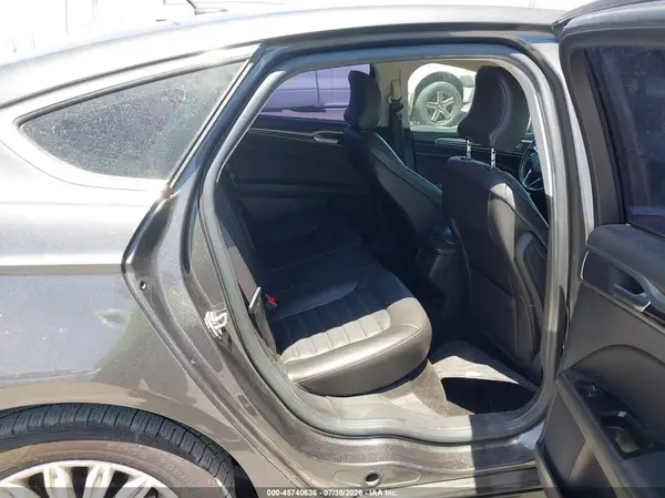 3FA6P0PU8GR305065 2016 FORD FUSION - Image 8
