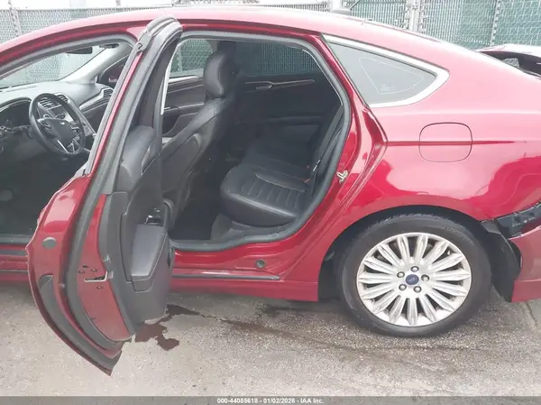 3FA6P0PU8GR349440 2016 FORD FUSION - Image 8