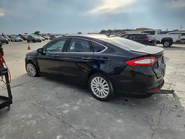 3FA6P0PU8GR395947 2016 FORD FUSION - Image 2