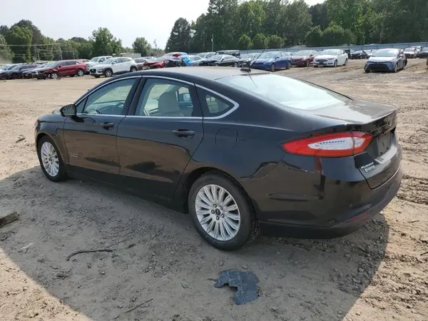 3FA6P0PU8GR405411 2016 FORD FUSION - Image 2