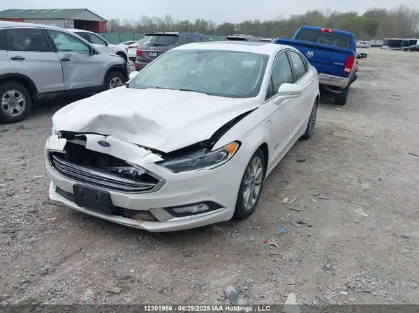 3FA6P0PU8HR209373 2017 FORD FUSION - Image 2